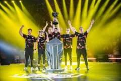 速报：FNC 2-0 轻斩 TH，Boaster 奇乐战术完美发挥